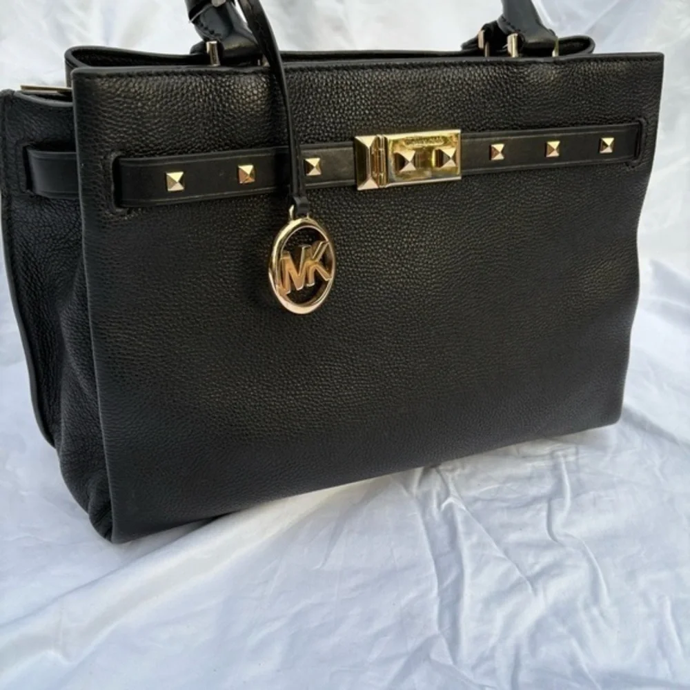 Michael Kors Addison Black and Gold Elegant Shoulder Bag
